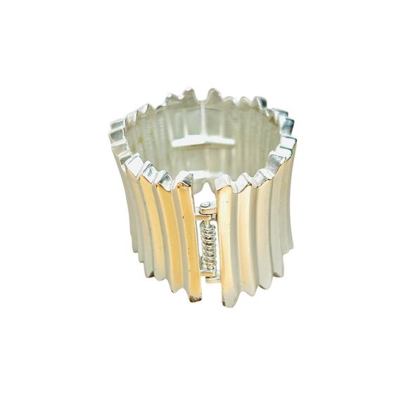 Silver Tone Rigged Chunky Statement Hinged Bangle Bracelet - Picture 4 of 4